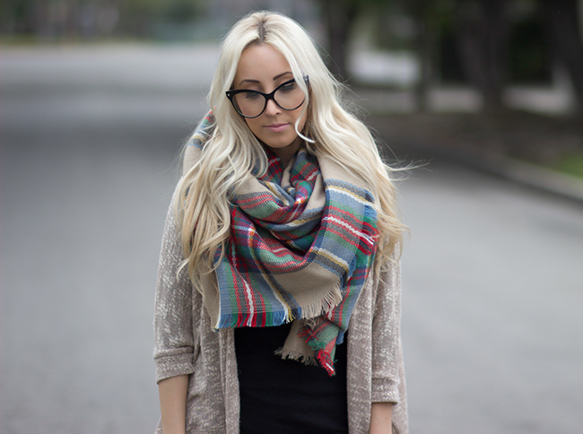 Blanket scarf | Cat Eye Glasses