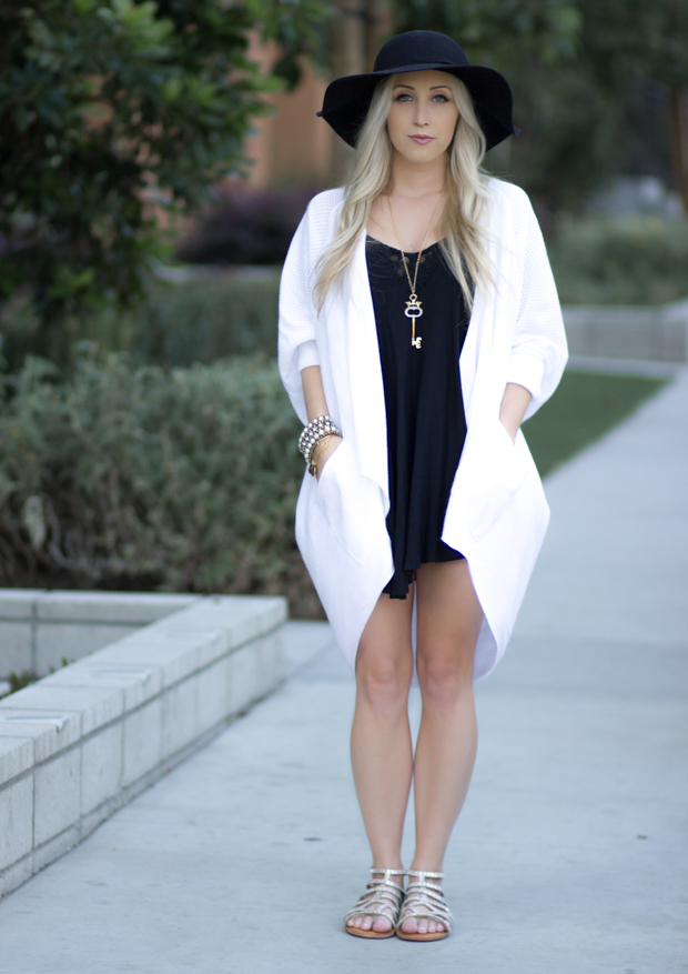 Black & White Relaxed Look || StyledByBlondie.com