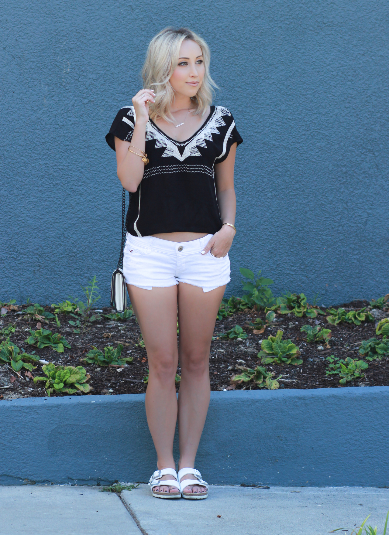 Simple Summer Outfit | StyledbyBlondie.com