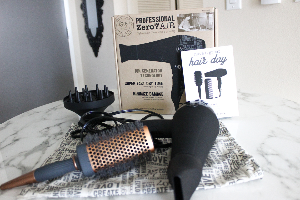 Best Hair Dryer to calm frizz without using product | StyledByBlondie.com
