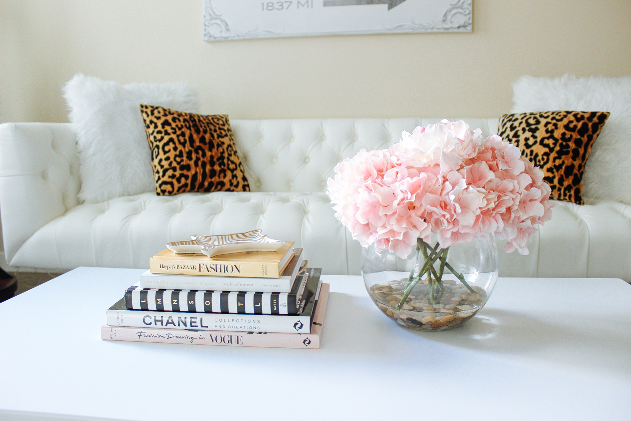 6 Ways To Style A Coffee Table