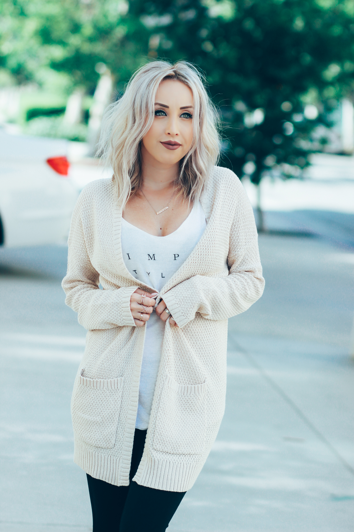 Blondie in the City | Casual #OOTD | Distressed Jeans | "A $60 Cardigan That Is Totally Worth The Splurge" @urbanoutfitters