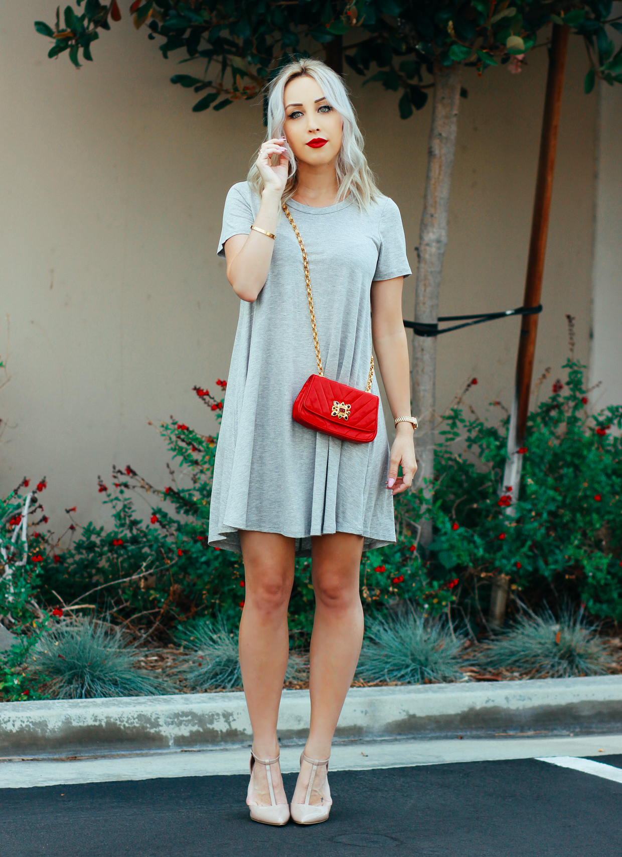 Blondie in the City | Simple Grey T-Shirt Dress from @anglclothing | Grey & Red #OOTD