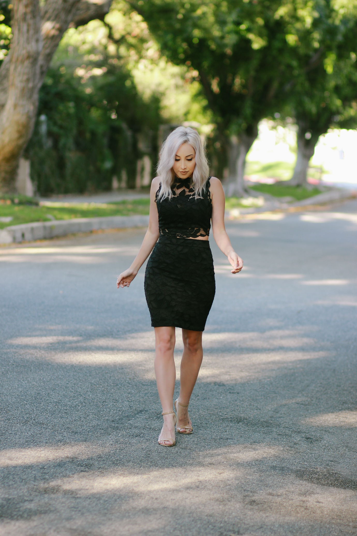 Blondie in the City | Black Lace Two Piece from @bebestores | Fashion Blogger #OOTD