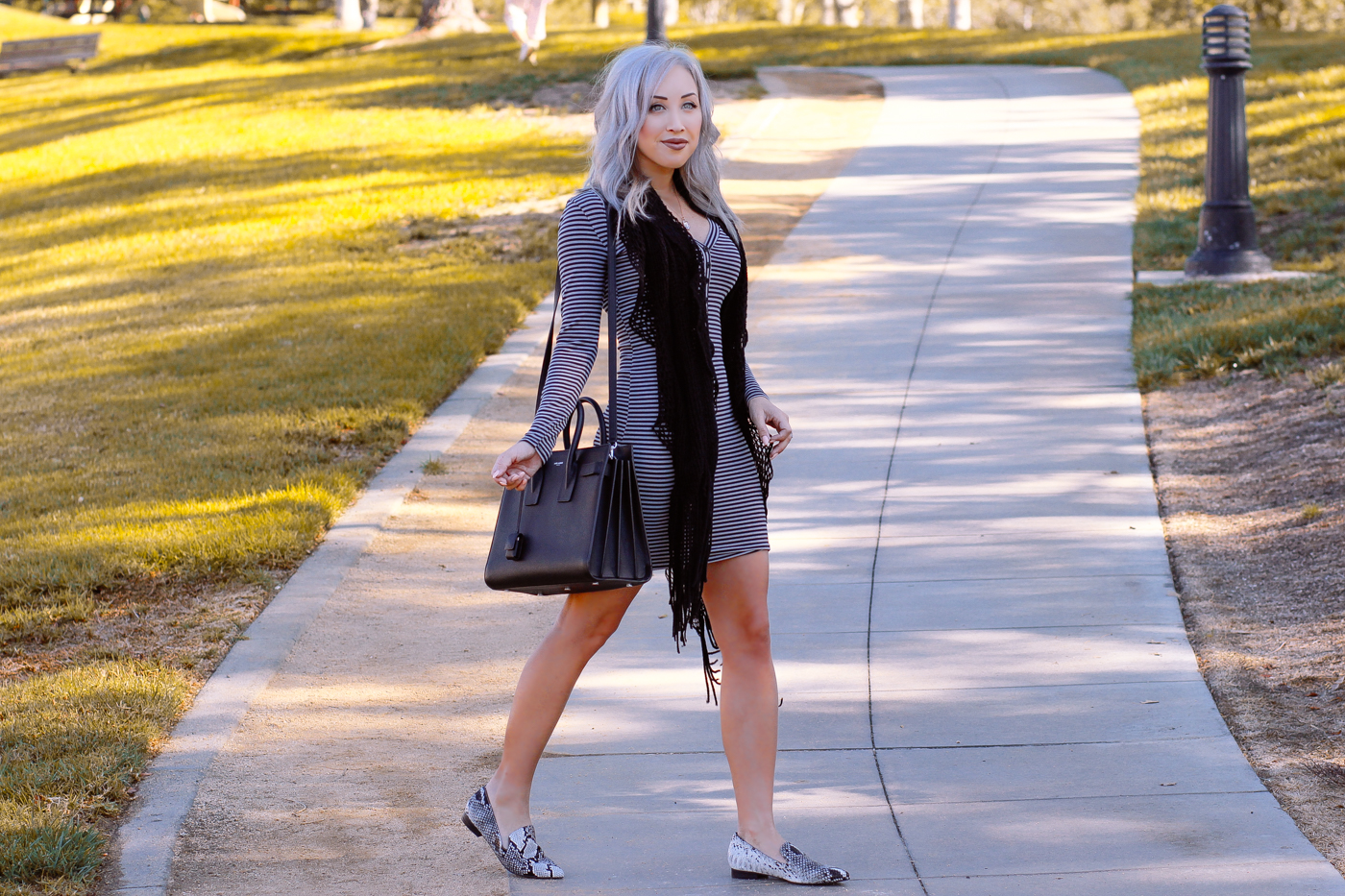 Blondie in the City | Button Down Bodycon Dress @Justfabonline | Snake Loafers @nakdfashion 20% off with code Hayley20