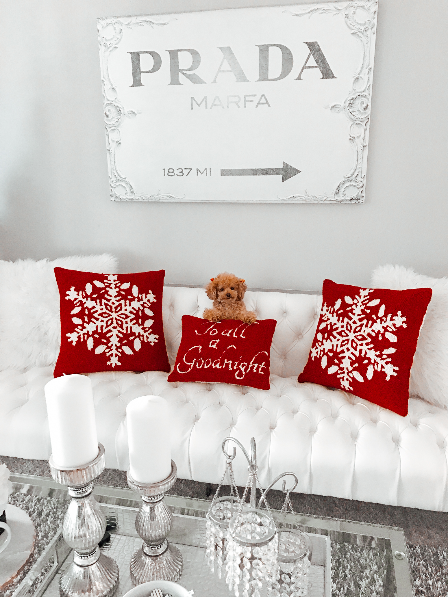 Blondie in the City | Christmas Home Decor, Holiday Decor | Red & White Decor