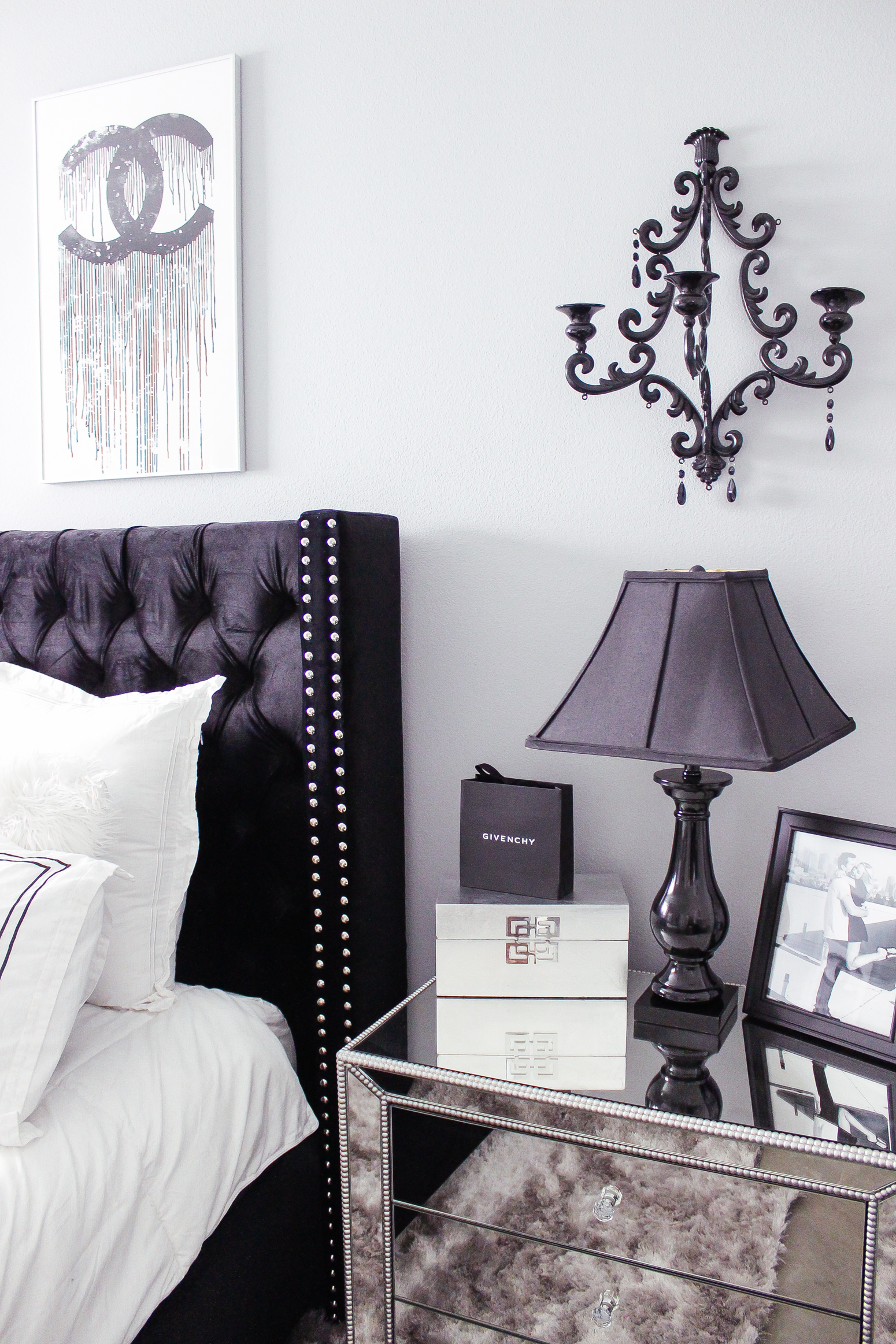 Black & White Bedroom Decor | Chic, Glam Bedroom Decor | Blondie in the City | Hayley Larue Bedroom Decor | Chanel Decor