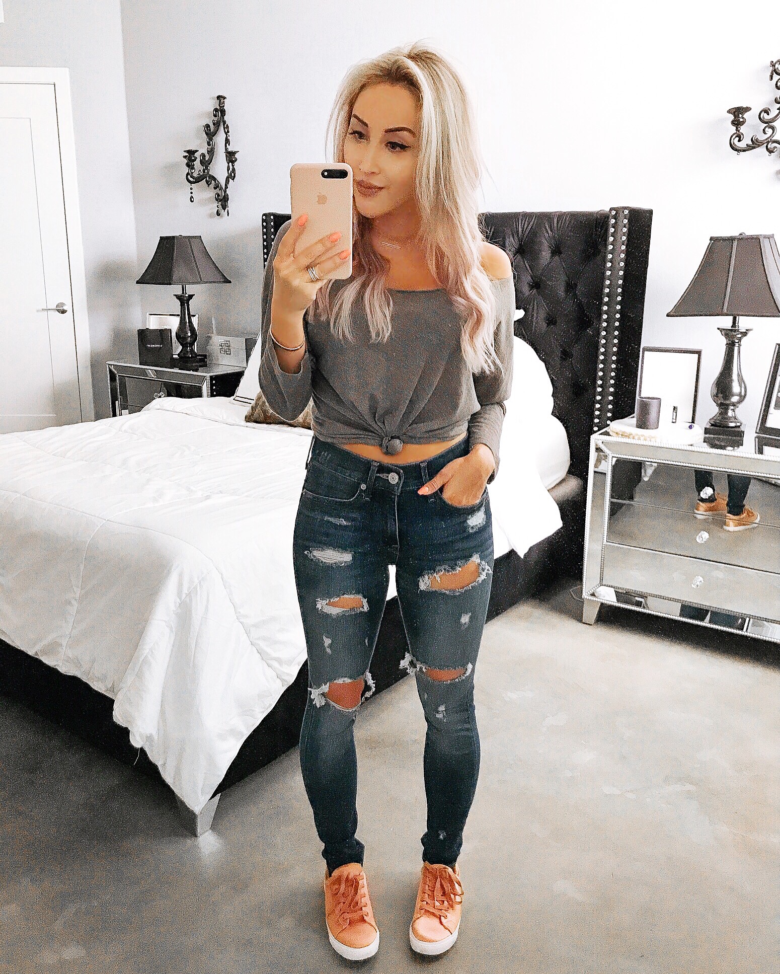 Blondie in the City | HayleyLarue Instagram | Fashion and Decor Blogger