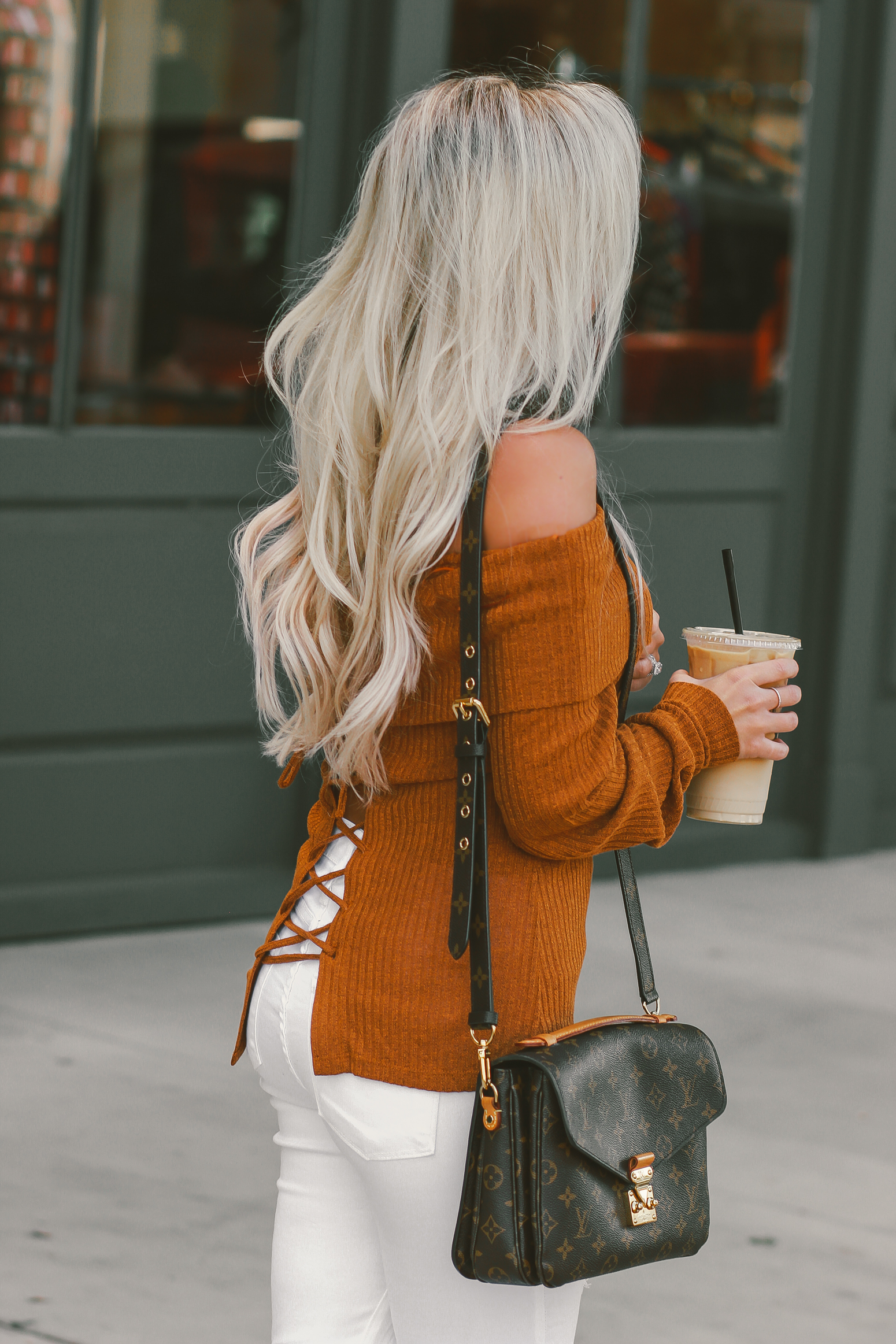 Blondie in the City | Thanksgiving Outfit Inspo