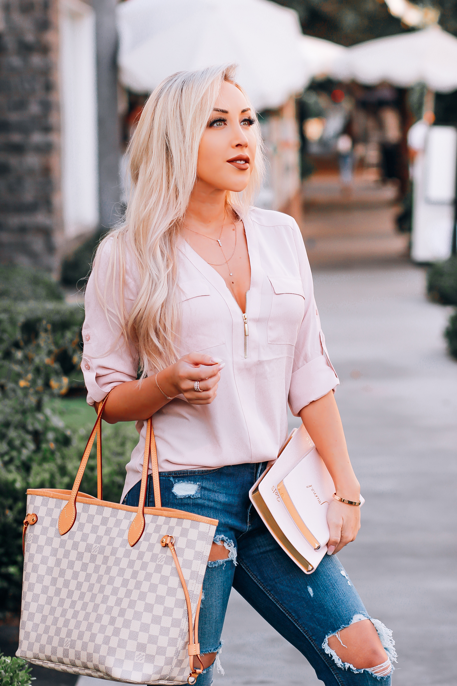 Blondie in the City | Casual Style | The Prettiest Pink Journal & 2018 Agenda