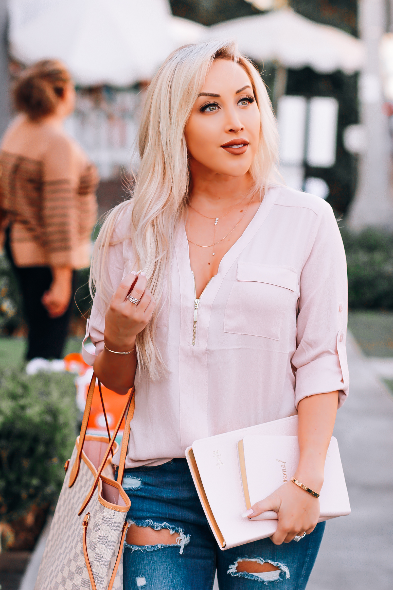 Blondie in the City | Casual Style | The Prettiest Pink Journal & 2018 Agenda