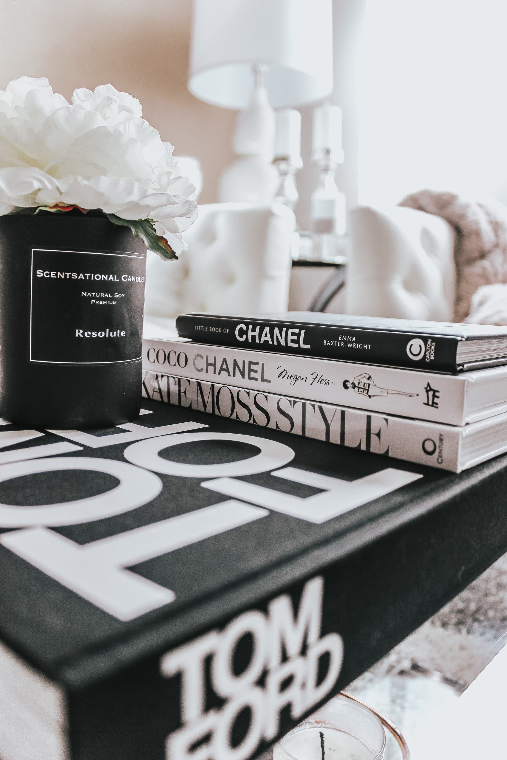 7 Tips For Styling Your Coffee Table | Coffee Table Styling | Coffee Table Books | Neutral Living Room | Home Decor | Blondie in the City by Hayley Larue