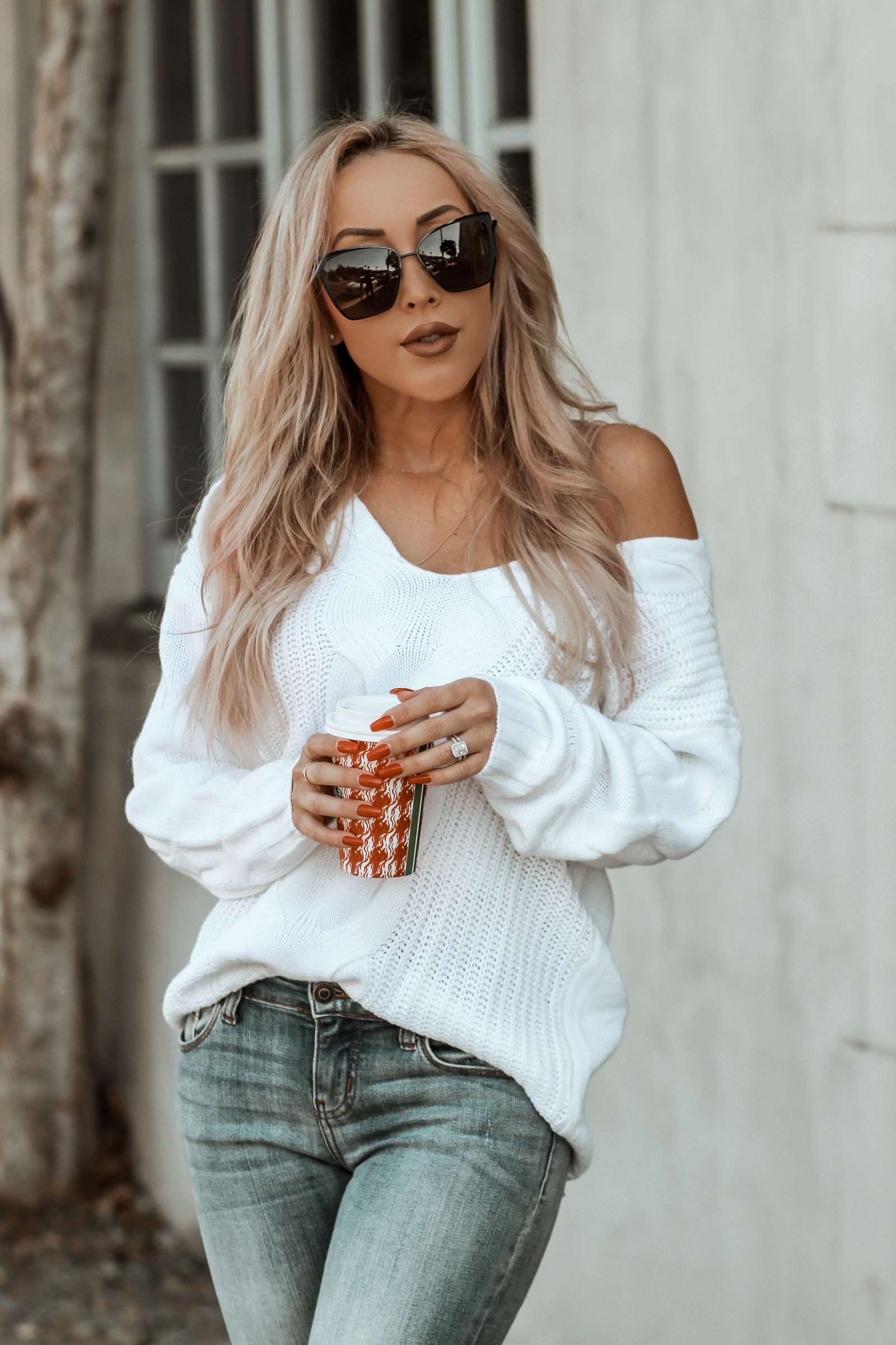 Fall Fashion | White Sweater | Fall Vibes | Cozy Weather | Blondie in the City by Hayley Larue