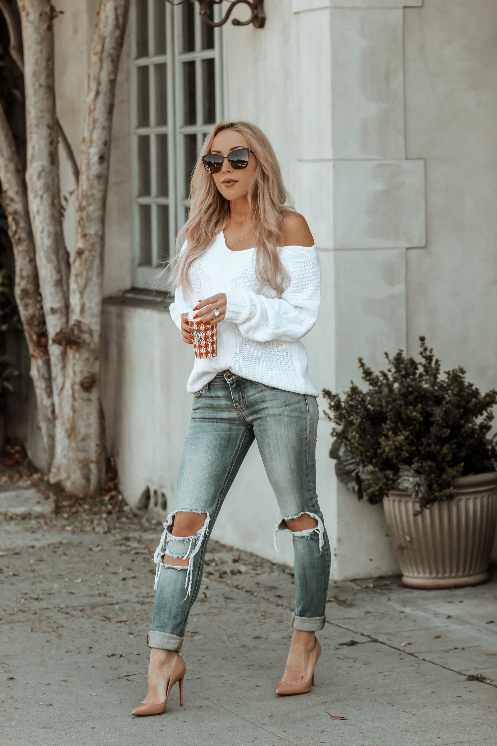 Fall Fashion | White Sweater | Fall Vibes | Cozy Weather | Blondie in the City by Hayley Larue