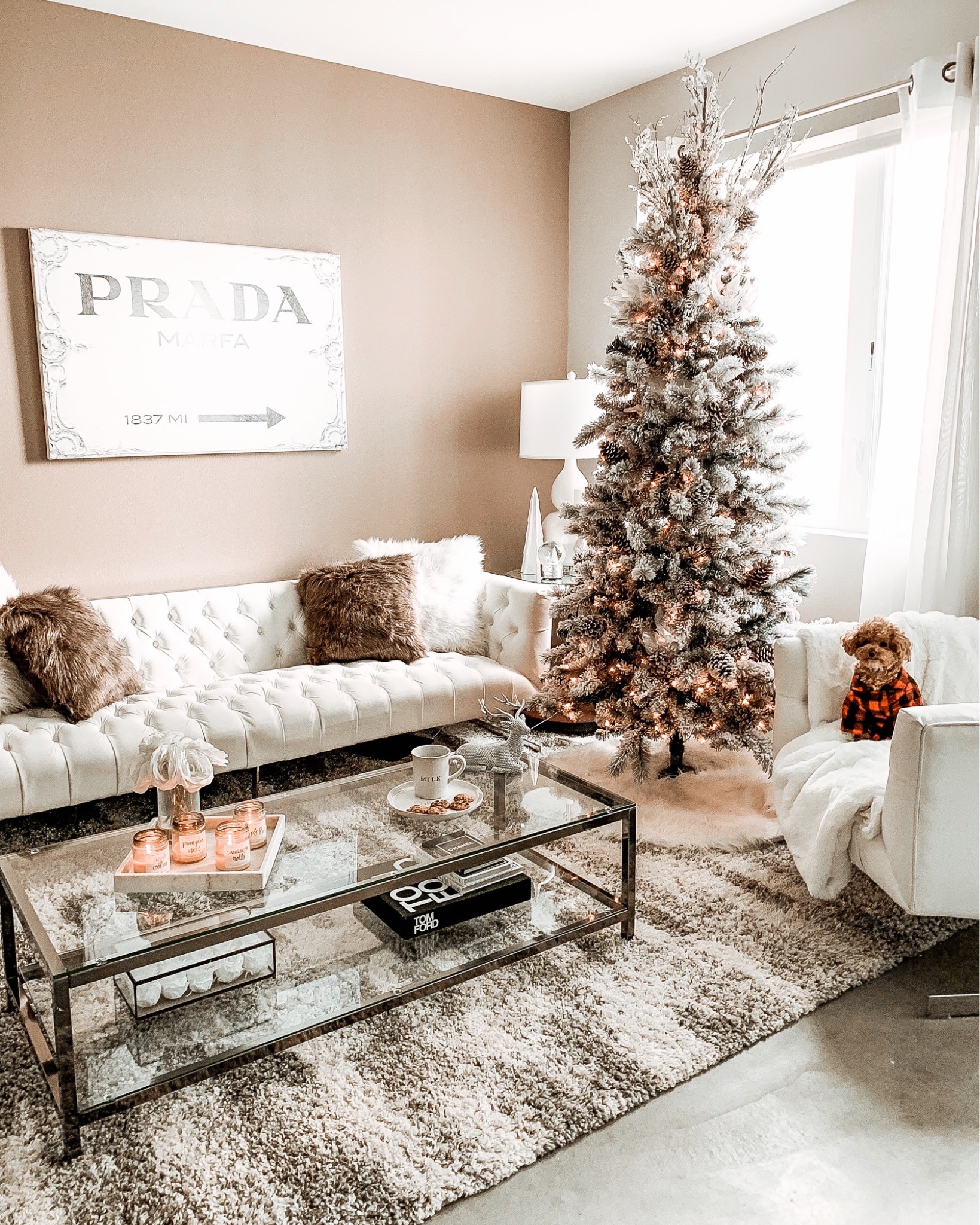 Christmas Diaries | Christmas Decor Inspo | Hayley Larue Decor | Blondie in the City by Hayley Larue