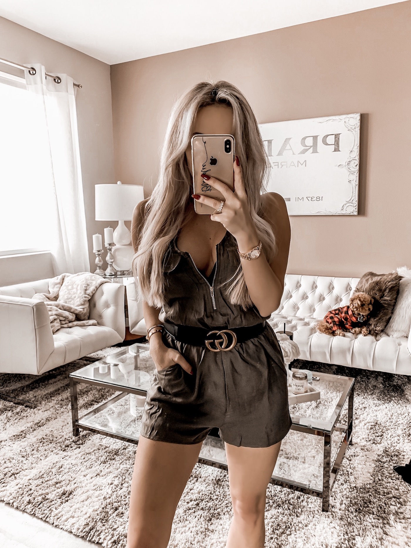 Instagram: @HayleyLarue | Blondie in the City | Mirror Selfie | Home Decor | Living Room Decor | 