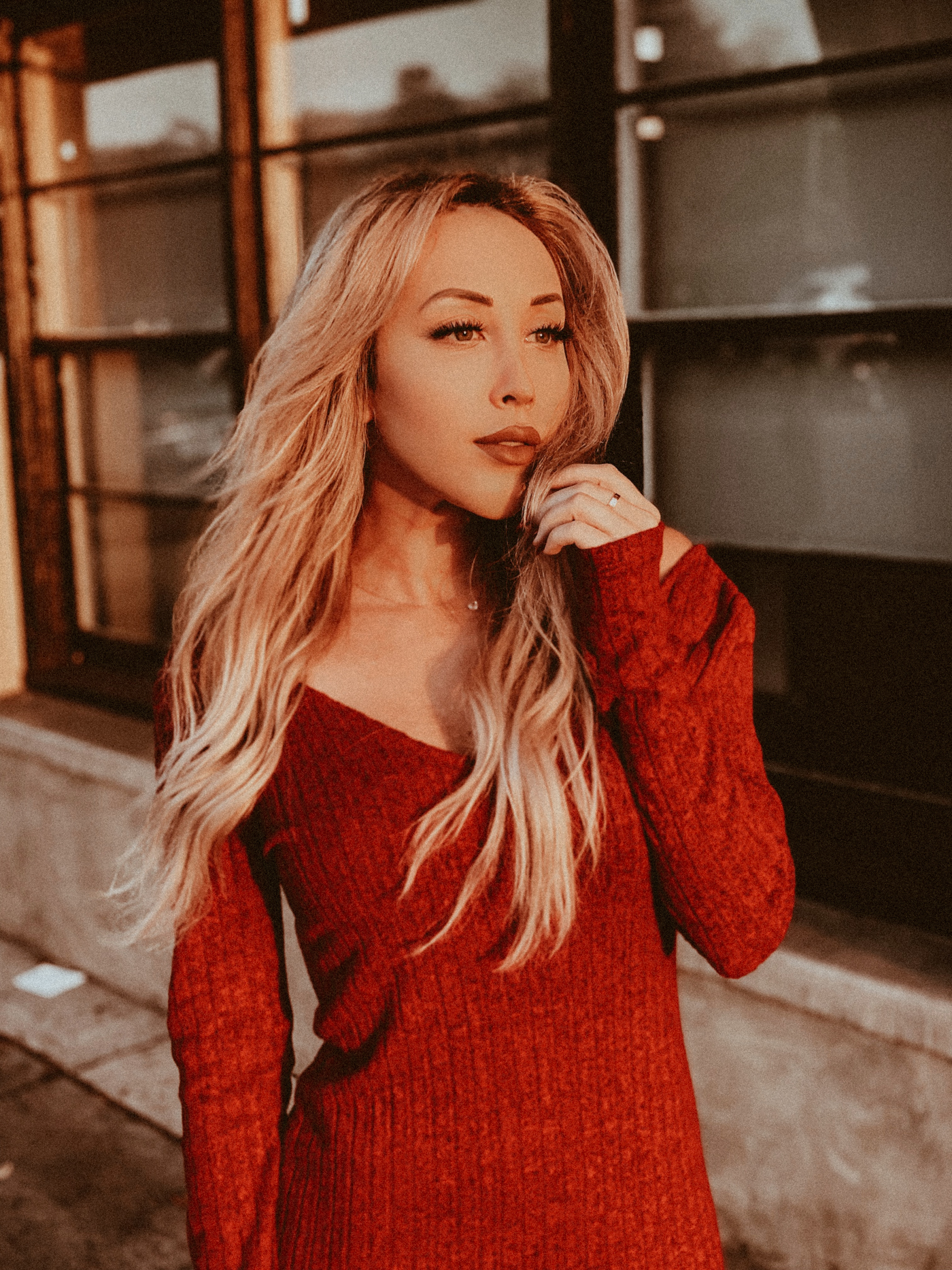 Golden Hour | Shooting at Golden Hour | Sunset | Red Sweater Dress | Blondie in the City by Hayley Larue