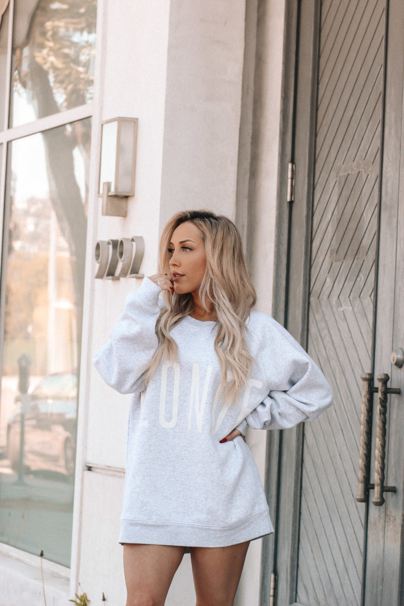 Blonde Oversize Sweatshirt | Brunette The Label | Pink Adidas | Cute Hipster Style | Blondie in the City by Hayley Larue