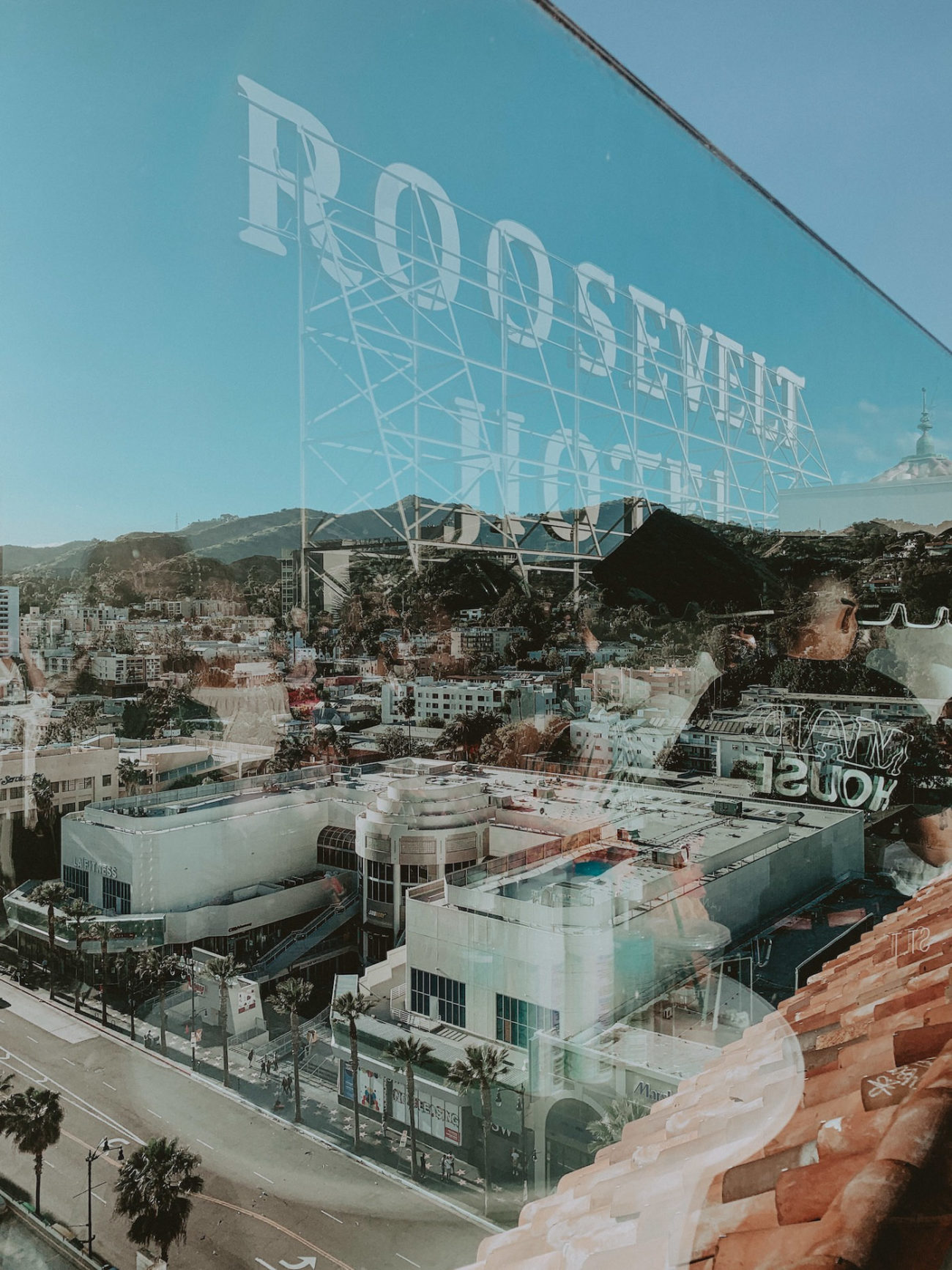 Hollywood Roosevelt Hotel | Rooftop View | Hollywood | Photo Inspo | Blondie in the City by Hayley Larue