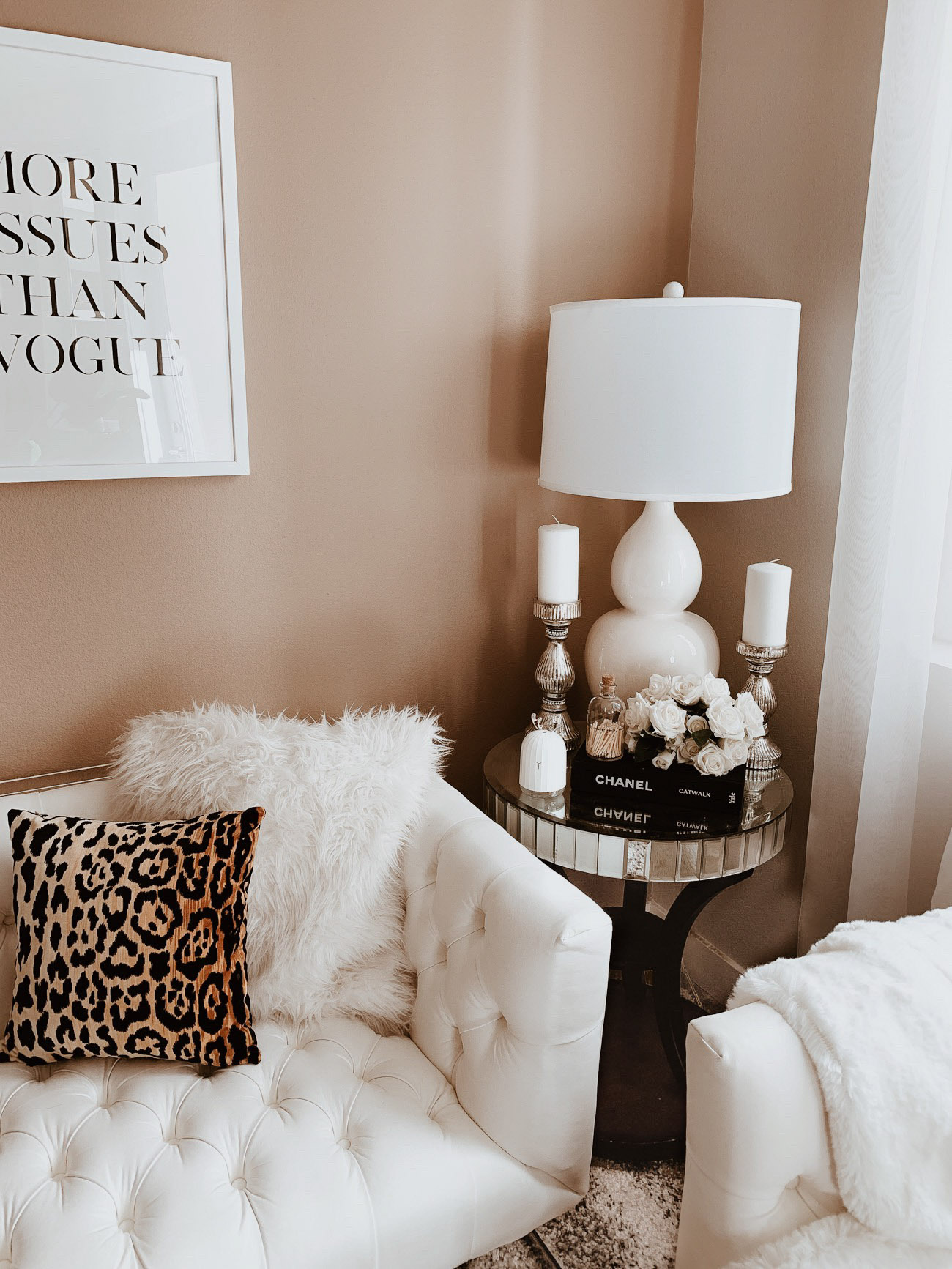Hayley Larue Apartment Decor | Neutral Living Room Decor | Apartment Decor | Home Decor | Modern Decor | Blondie in the City by Hayley Larue