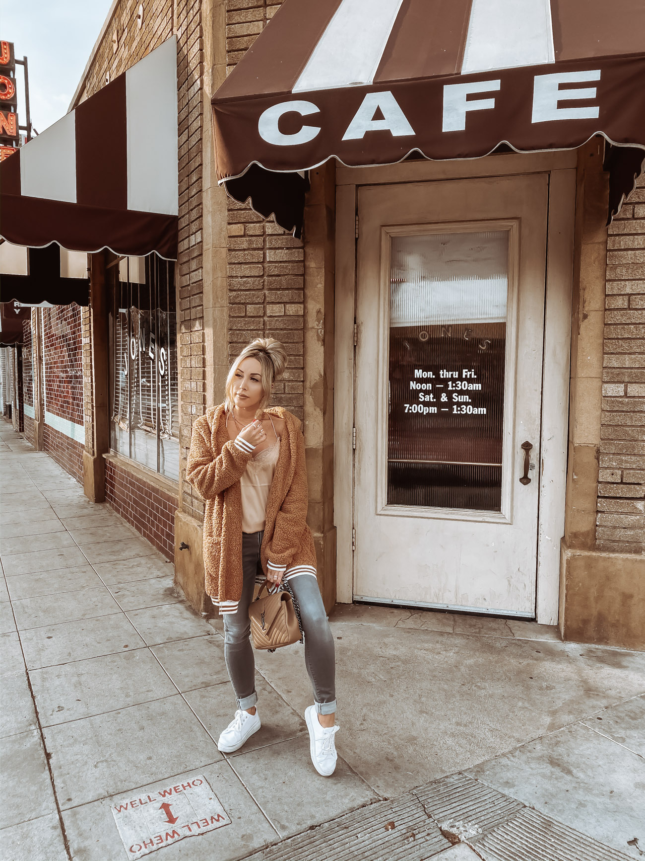 Brown Teddy Coat | Outfit inspo | Street Style | Fall Fashion | Blondie in the City by Hayley Larue