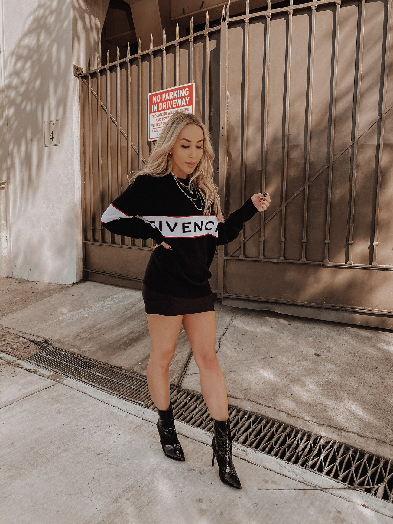 Givenchy Sweater | Oversized Sweater | Street Style | Blonde | Blondie in the City by Hayley Larue