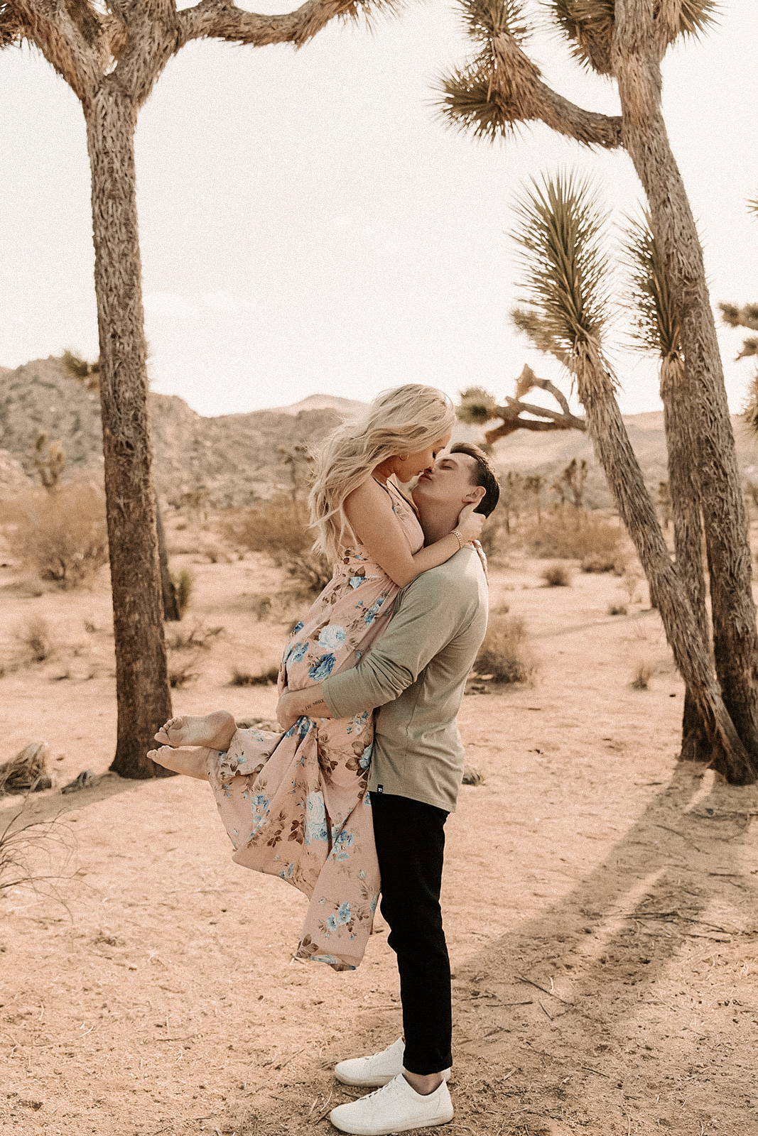 Couples | Hayley Larue | Engagement Photos | Couple Photo Ideas | Engaged | Joshua Tree Engagement | Blondie in the City