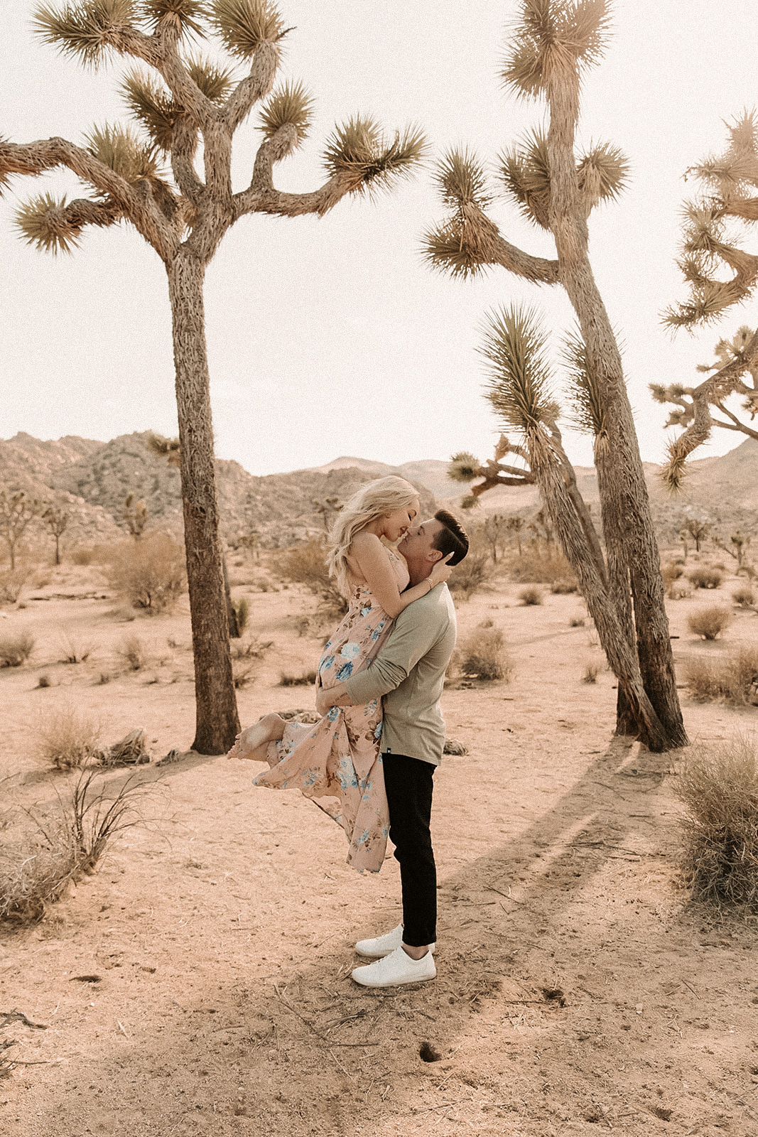 Couples | Hayley Larue | Engagement Photos | Couple Photo Ideas | Engaged | Joshua Tree Engagement | Blondie in the City